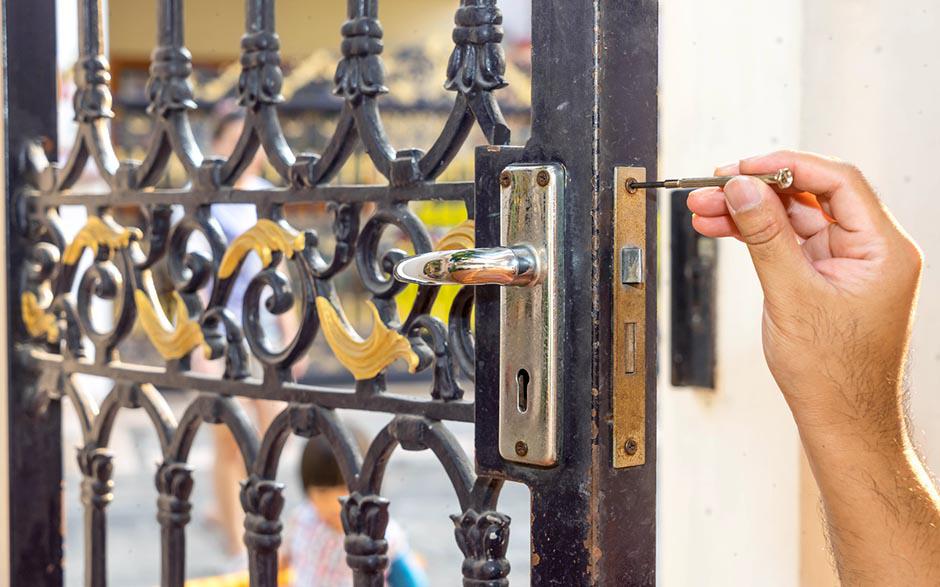  changer serrure porte blindée Boigneville